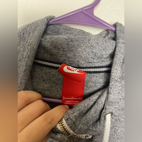 zip up - Picture 3 of 3